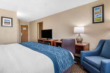 هتل Comfort Inn Near Kokomo Speedway