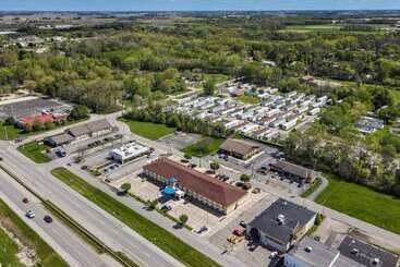 هتل Comfort Inn Near Kokomo Speedway