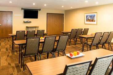 هتل Comfort Inn West