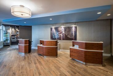 هتل Courtyard By Marriott Charleston Historic District