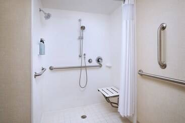هتل Courtyard By Marriott Charleston Historic District