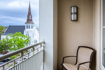 هتل Courtyard By Marriott Charleston Historic District