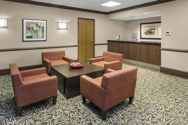 هتل Crowne Plaza Lansing, An Ihg