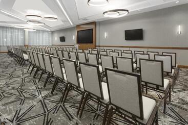 هتل Crowne Plaza Lansing, An Ihg