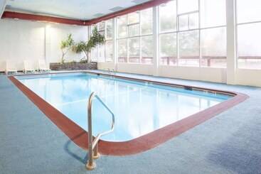 هتل Days Inn By Wyndham Columbia I 70