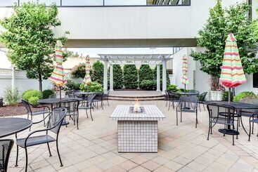 Doubletree By Hilton Hotel Binghamton