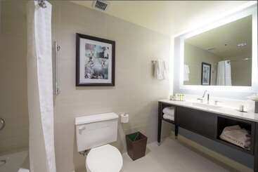 Doubletree By Hilton Hotel Binghamton