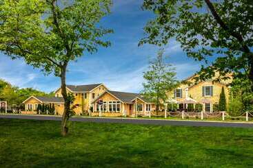Edgar Hotel Martha S Vineyard, Ascend Hotel Collection