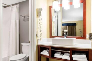 هتل Escape Inn Hershey
