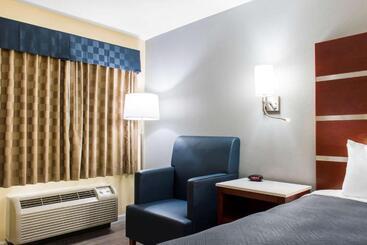 هتل Escape Inn Hershey