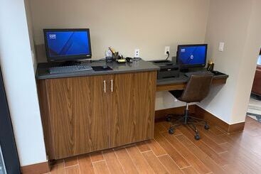 هتل Four Points By Sheraton Allentown Lehigh Valley