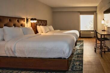 هتل Four Points By Sheraton Allentown Lehigh Valley