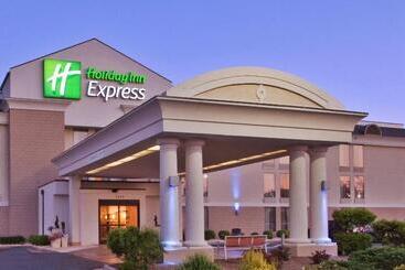 בית מלון כפרי Holiday Inn Express Danville, An Ihg