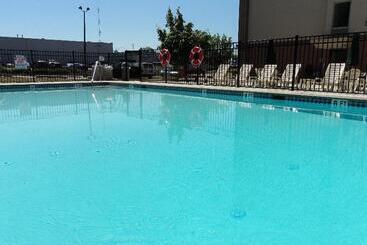 هتل Holiday Inn Express Harrisburg Sw Mechanicsburg, An Ihg