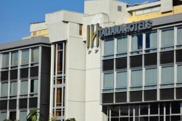 Italiana Hotels Florence - פירנצה