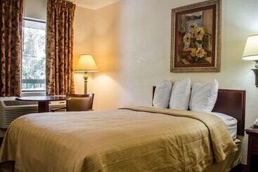 فندق Quality Inn Crystal River