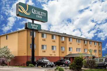 هتل Quality Inn Dubuque On Hwy 20