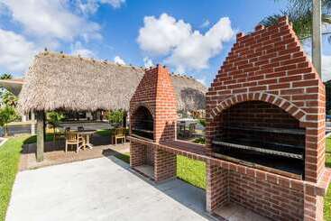 هتل Quality Inn Florida City  Gateway To The Keys