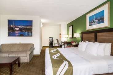 هتل Quality Inn Mount Vernon