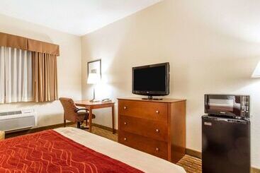 هتل Quality Inn & Suites