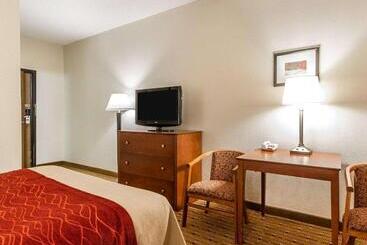 هتل Quality Inn & Suites