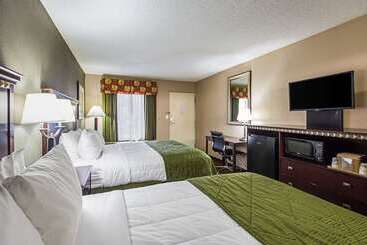 هتل Quality Inn & Suites Greenville   Haywood Mall