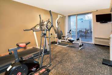هتل Ramada By Wyndham Austin South