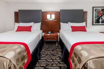 هتل Ramada By Wyndham Austin South