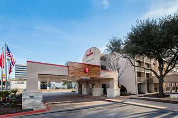 هتل Ramada By Wyndham Austin South