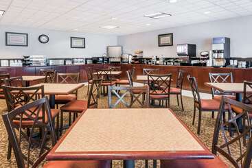 هتل Ramada By Wyndham Harrisburg/hershey Area