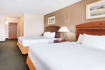هتل Ramada By Wyndham Harrisburg/hershey Area