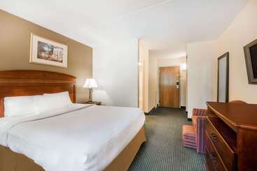 هتل Ramada By Wyndham Harrisburg/hershey Area