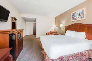 هتل Ramada By Wyndham Harrisburg/hershey Area