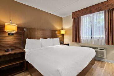 هتل Ramada By Wyndham Harrisburg/hershey Area