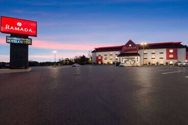 هتل Ramada By Wyndham Harrisburg/hershey Area