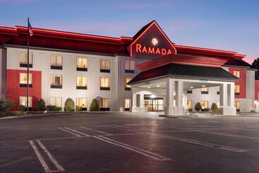 هتل Ramada By Wyndham Harrisburg/hershey Area