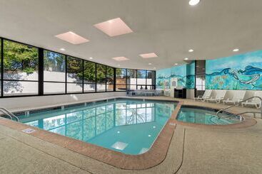 هتل Ramada By Wyndham Harrisburg/hershey Area
