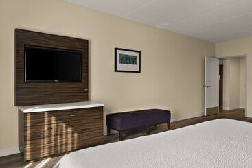 هتل Ramada By Wyndham Harrisburg/hershey Area