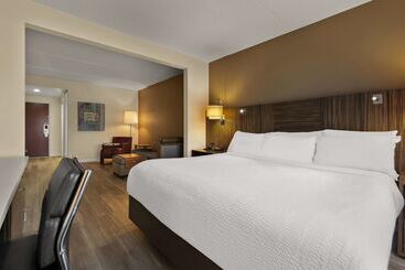 هتل Ramada By Wyndham Harrisburg/hershey Area