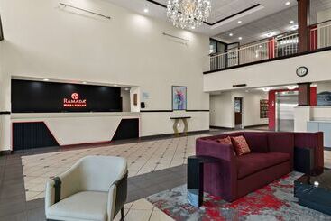 هتل Ramada By Wyndham Harrisburg/hershey Area
