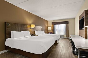 هتل Ramada By Wyndham Harrisburg/hershey Area