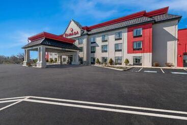 هتل Ramada By Wyndham Harrisburg/hershey Area