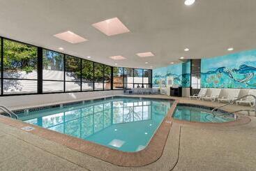 هتل Ramada By Wyndham Harrisburg/hershey Area