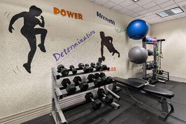 هتل Ramada By Wyndham Harrisburg/hershey Area