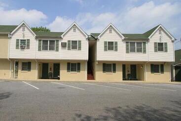 هتل Rodeway Inn & Suites Hershey