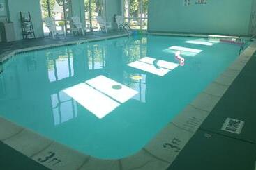 هتل Rodeway Inn & Suites Hershey