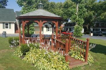 هتل Rodeway Inn & Suites Hershey