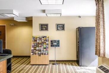 هتل Rodeway Inn & Suites Hershey