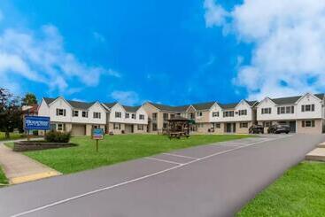 هتل Rodeway Inn & Suites Hershey
