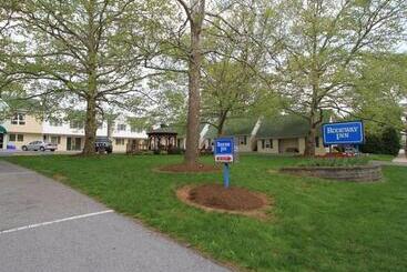 هتل Rodeway Inn & Suites Hershey